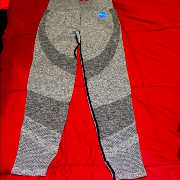 Victoria Secret Seamless Workout Tights - Picture 1 of 7